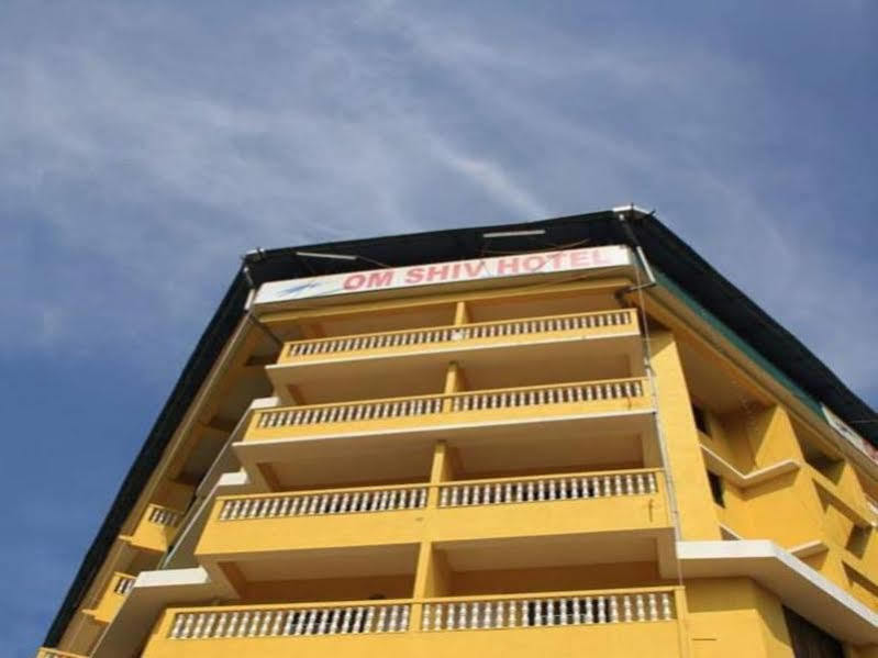 Om Shiv Hotel Márgáo Kültér fotó
