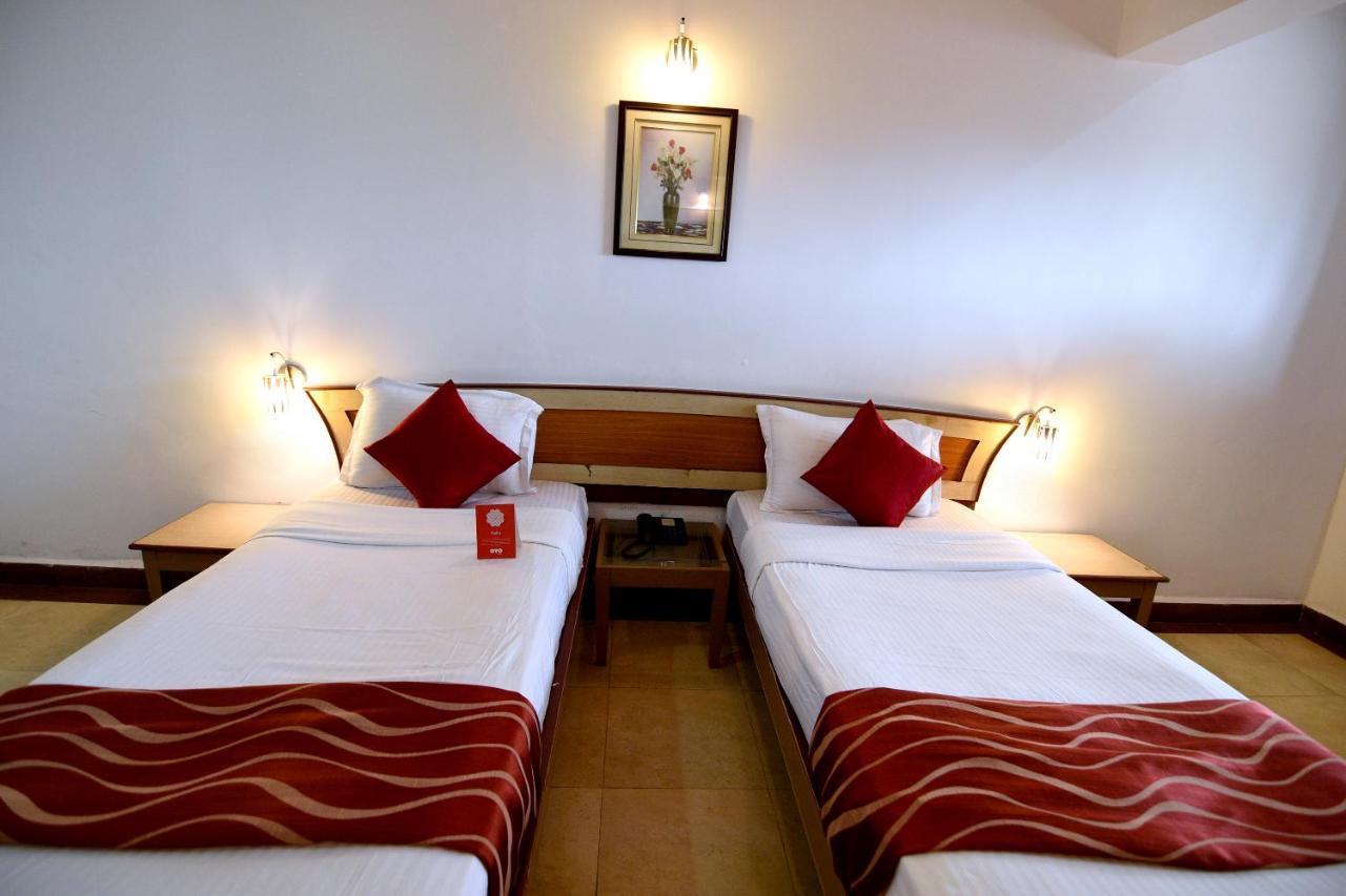 Om Shiv Hotel Márgáo Kültér fotó